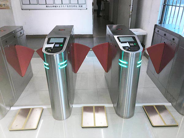 佛山藍(lán)箭電子與斯泰科微的工業(yè)靜電消除器定制案例